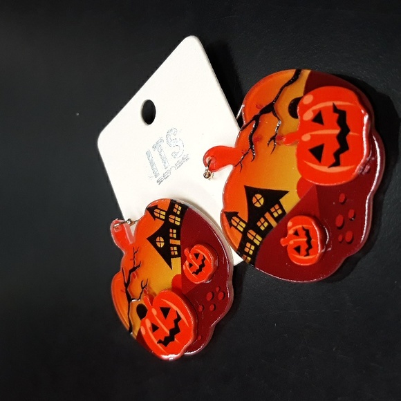 Haunted Pumpkin Patch Earrings 3D 🎃 - Picture 7 of 7